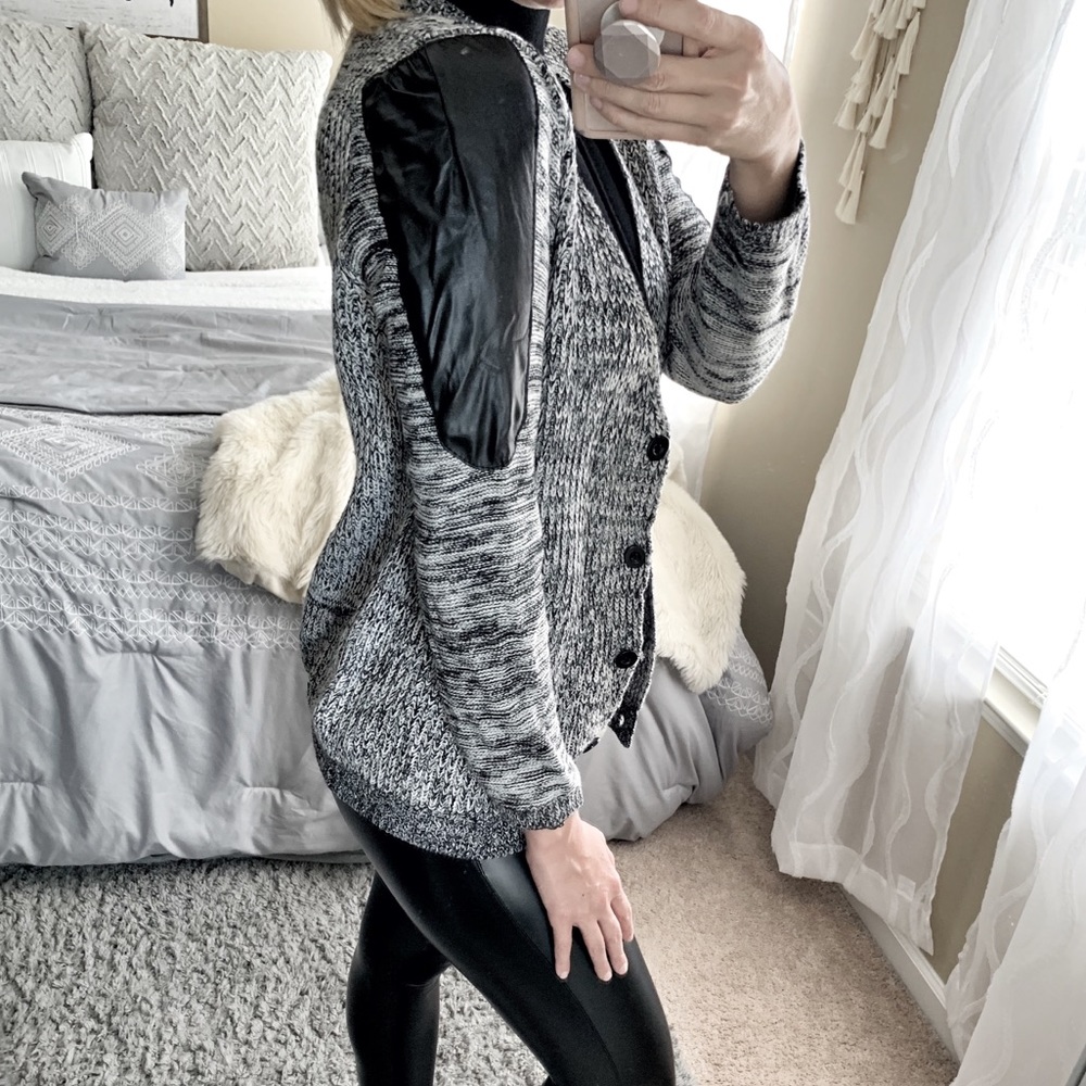✨Knit ⚫️&⚪️ Cardigan with Leather Shoulders ✨